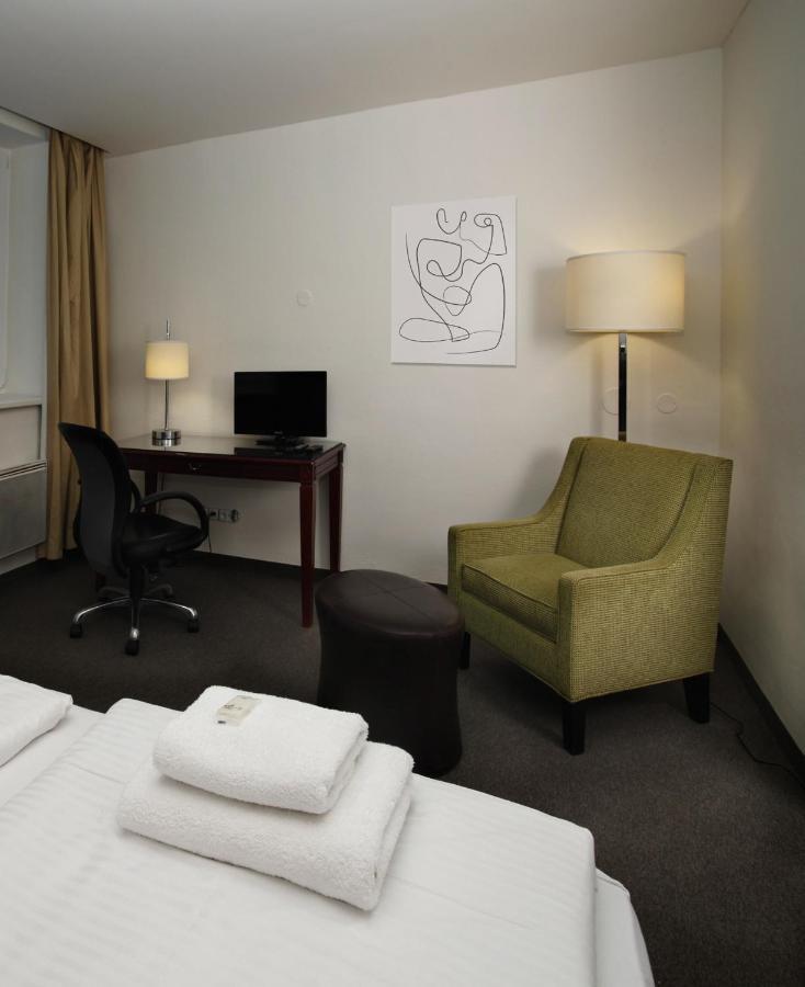Hotel Petrovy Kameny Karlova Studanka Bagian luar foto