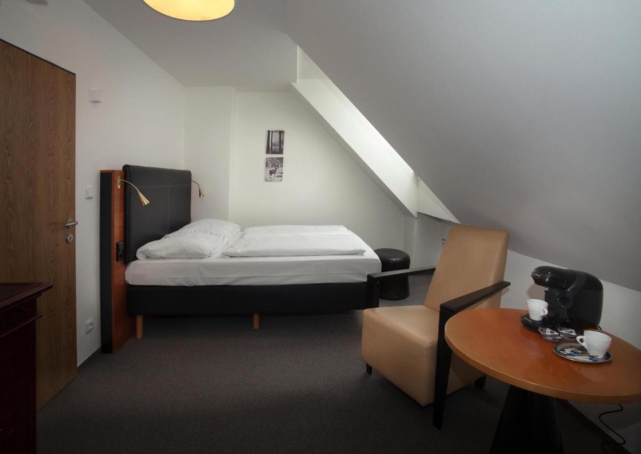 Hotel Petrovy Kameny Karlova Studanka Bagian luar foto