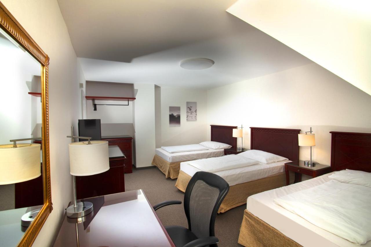 Hotel Petrovy Kameny Karlova Studanka Bagian luar foto