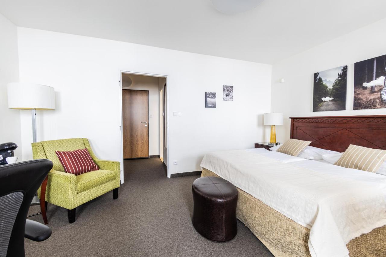 Hotel Petrovy Kameny Karlova Studanka Bagian luar foto
